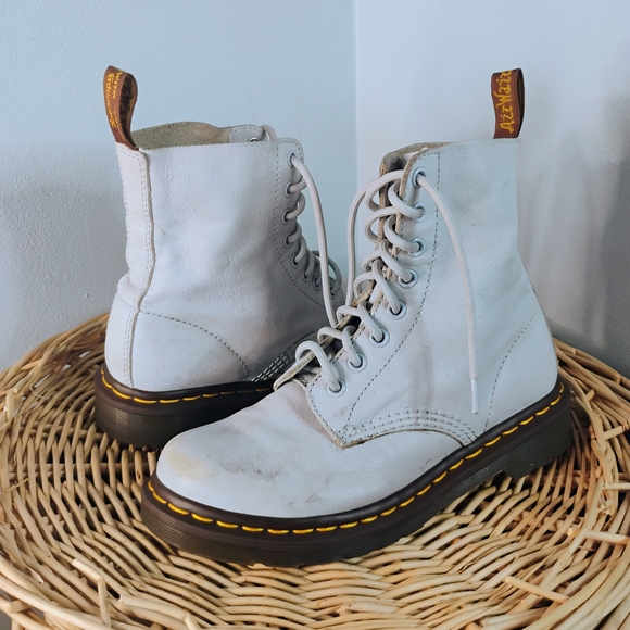 Dr. Martens 1460 Pascal Virginia White Leather Lace Up Combat Boots Size 6 / 37 - Picture 9 of 14